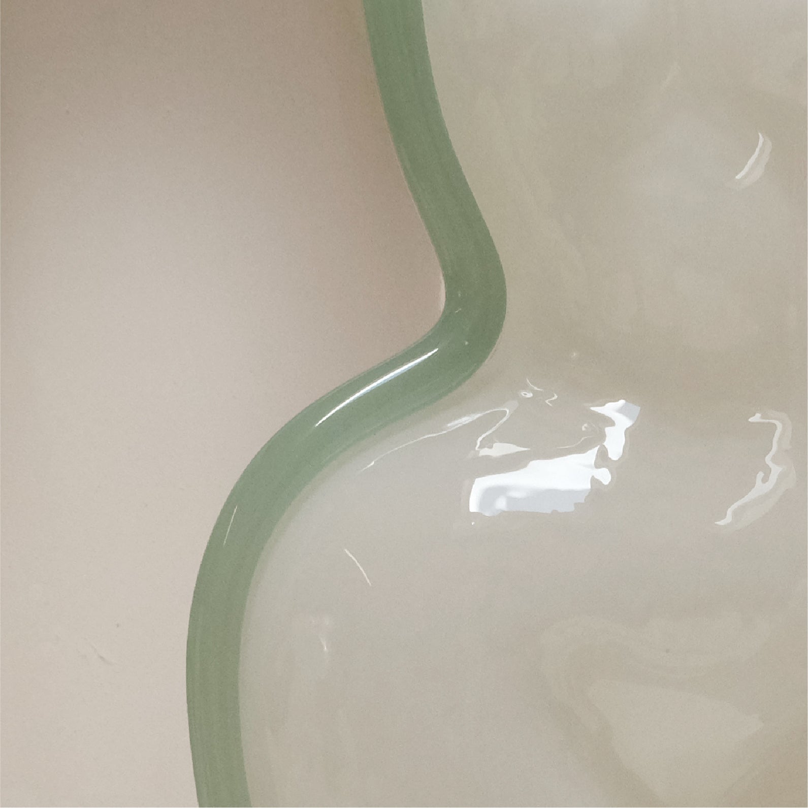 <tc>FUTURA Air Vase</tc>