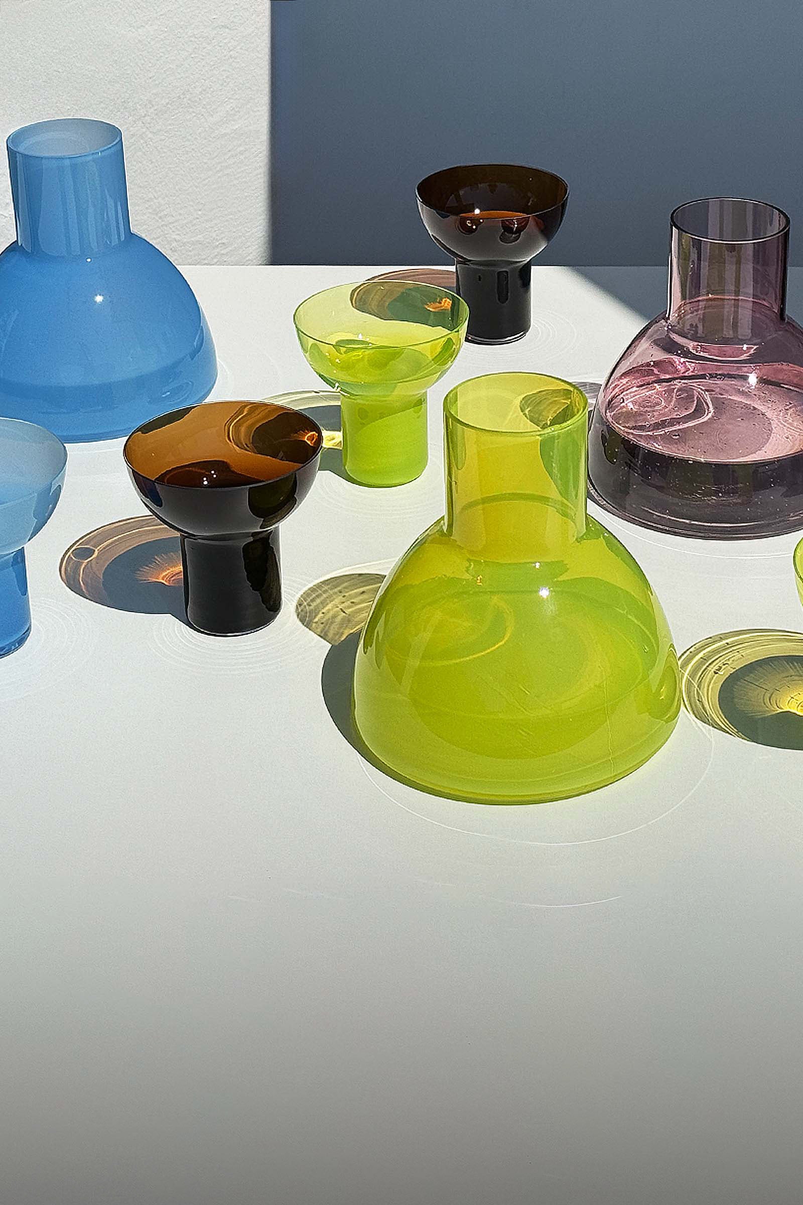 PLASH_Carafe_Mobile_2_6ba41e51-825c-4491-b3b1-69a7148656e9