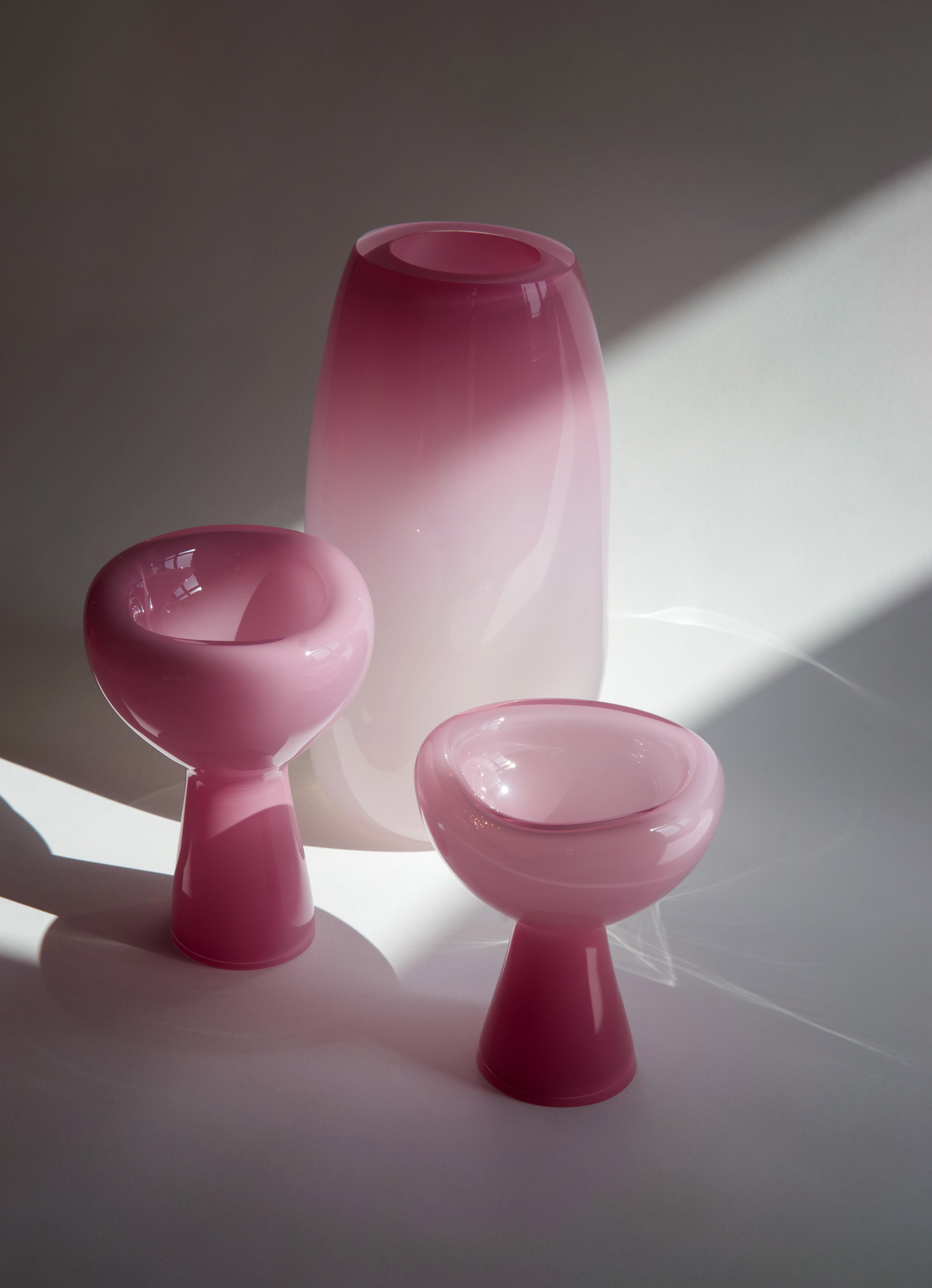 Ursula_Futura_BUBBLE_Vase_PHANTOM_Dishes_Pink
