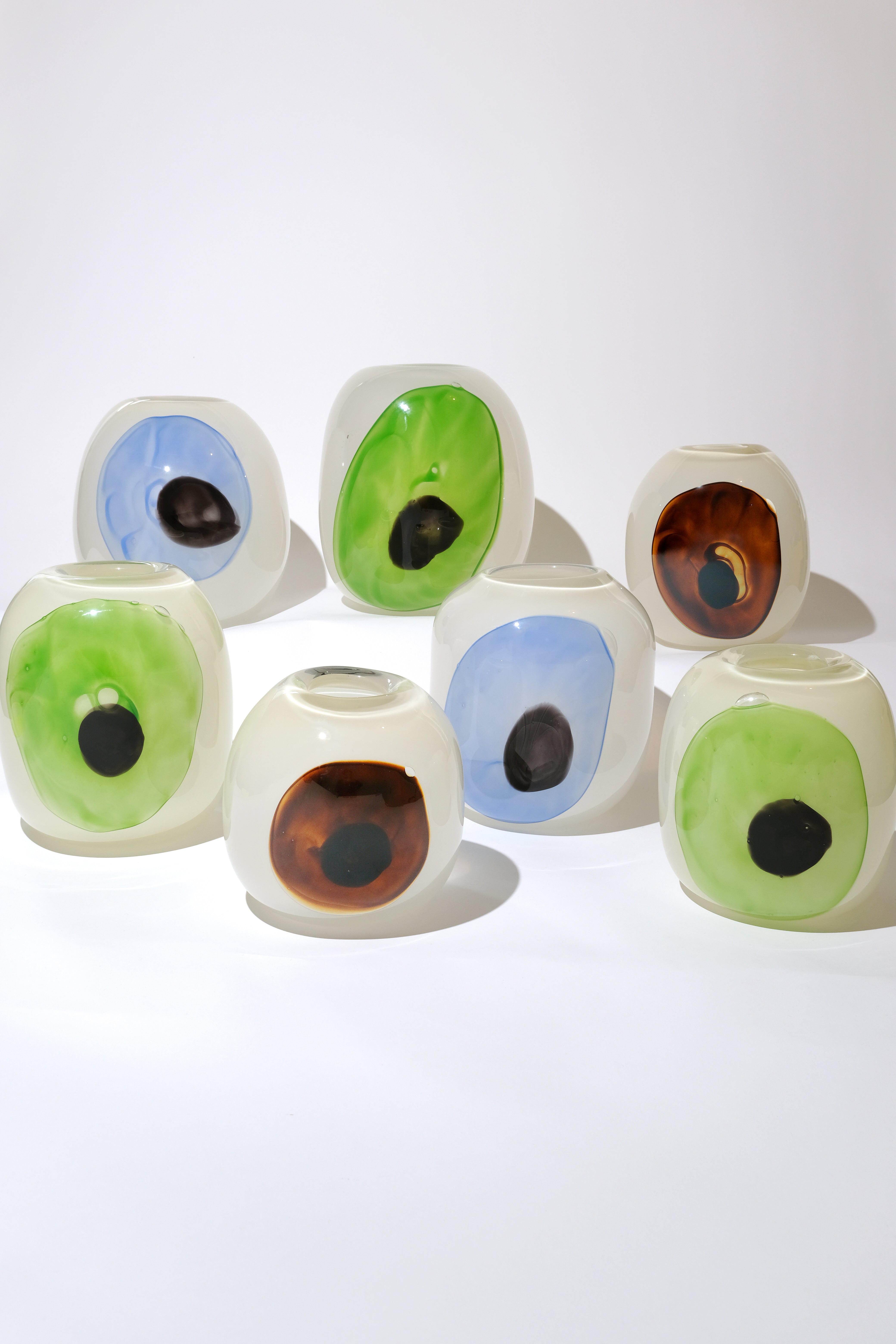 Ursula_Futura_EYE_Vases_Mixed