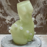A video of the futura cloud limoncello vase rotating on the spot.